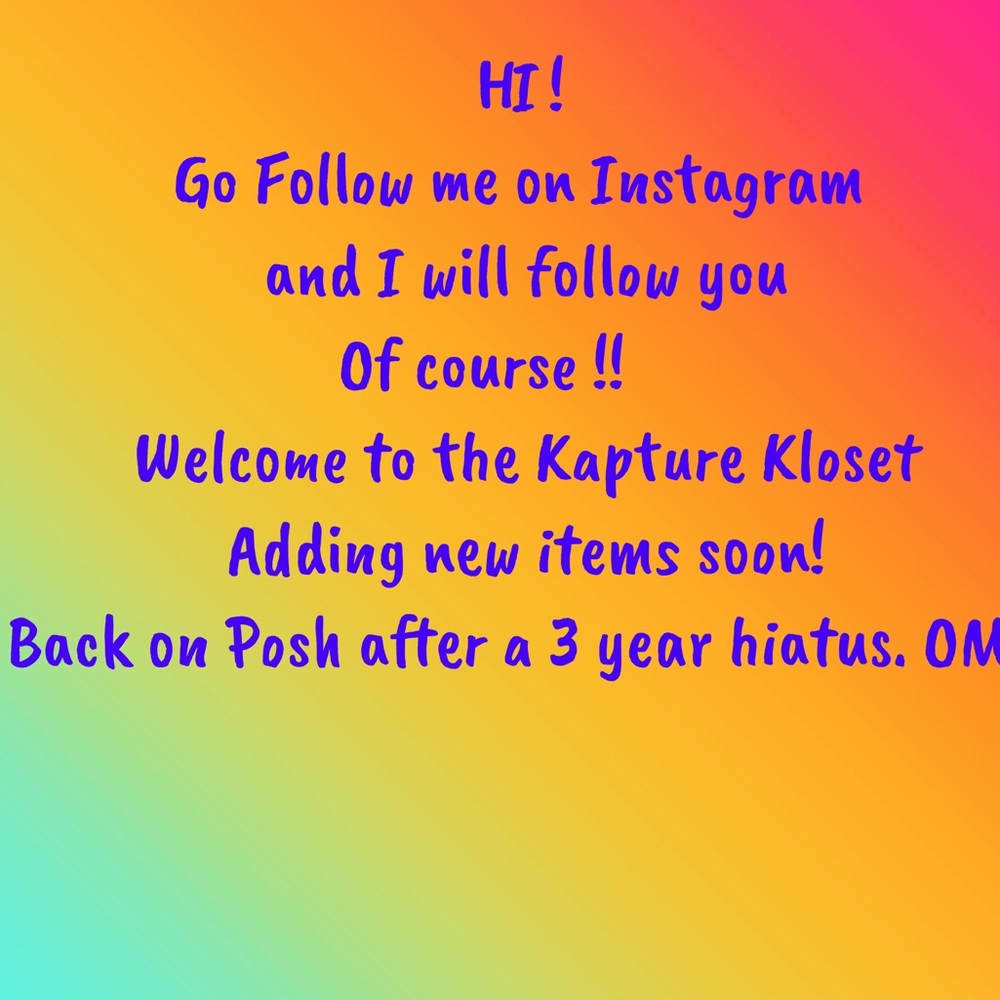 Welcome to my closet ! Fabulous items soon to come